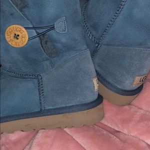 Bailey Button TEAL Uggs